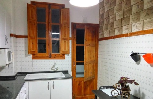 Sant Antoni Apartment | Apartment 'Modern Flat Valencia' with Balcony and Wi-Fi