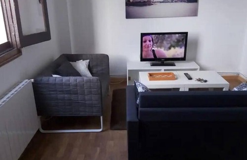 Sant Antoni Apartment | Apartment 'Modern Flat Valencia' with Balcony and Wi-Fi