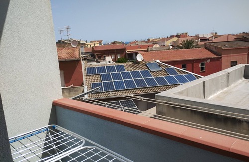 Porto Torres Apartment | Apartment 'Monolocale Roberto' with Sea View, Wi-Fi and Air Conditioning