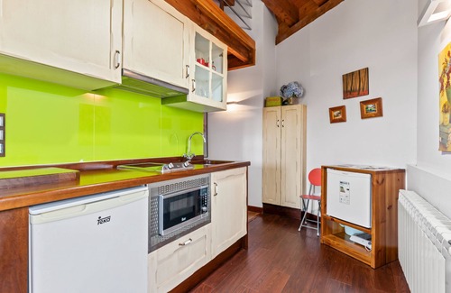 Vegadeo Apartment | Apartment 'Mr De Alborada Del Eo' with Mountain View, Wi-Fi and Air Conditioning