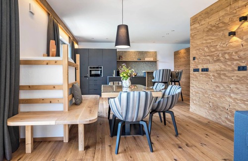 Valles Apartment | Apartment "Mulin Tondl" next to the Skiiing Area with Mountain View, Sauna & Balcony