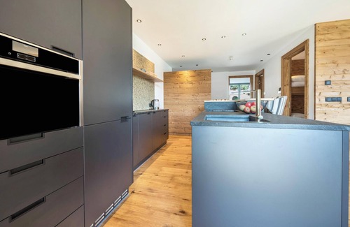 Valles Apartment | Apartment "Mulin Tondl" next to the Skiiing Area with Mountain View, Sauna & Balcony