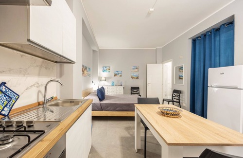 Casteldaccia Apartment | Apartment 'Naurra' with Balcony and Air Conditioning