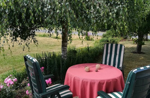 Kronach Apartment | Apartment near Kronach with a wonderful view of the beautiful Fischbach valley