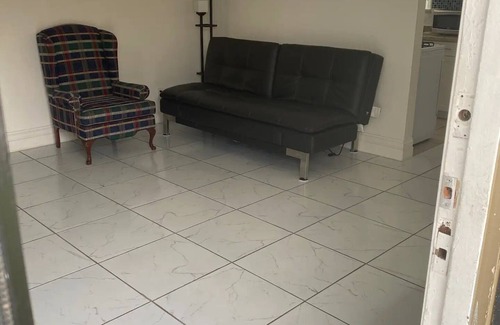 Hawthorne Apartment | Apartment near LAX airport #C