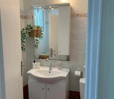 Keratsini-Drapetsona Apartment | Apartment near Piraeus port