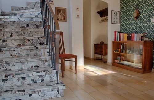 Niedernwohren Apartment | Apartment near Stadthagen with WiFi