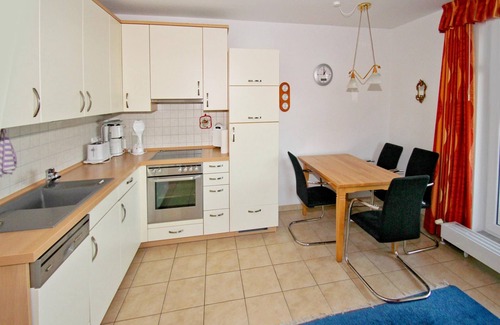 Wiek Apartment | Apartment near the harbor with balcony and sea view - Hafenhäuser Wiek 15