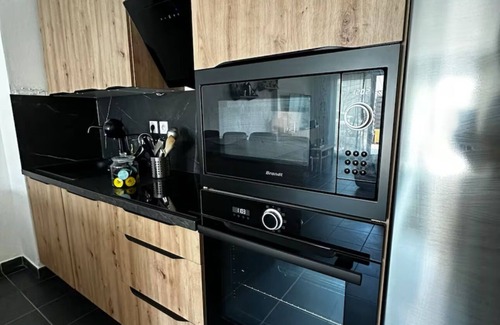 Peyrestortes Apartment | Apartment near the city center and close to the sea