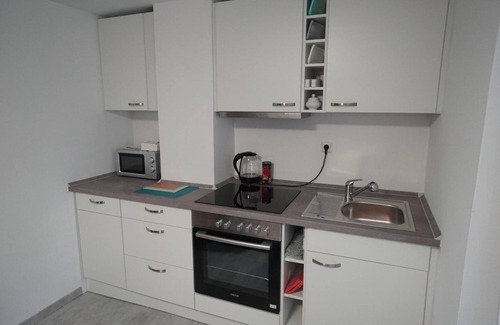 Stammheim-Mitte Apartment | Apartment 'Neue Und Zentral Gelegene Wohnung' with Wi-Fi