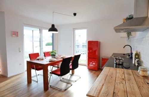 Rhein-Erft-Kreis District Apartment | Apartment "New York" 91m² |Cologne|Messe|Phantasialand|Bonn