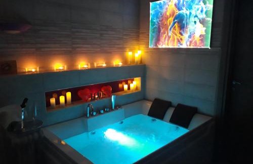 Pigneto Apartment | Apartment Nido di Roma Suite, Jacuzzi King Size, Metro C