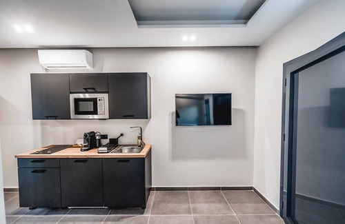 Marathias Apartment | Apartment 'Nima 3' with Shared Terrace, Wi-Fi and Air Conditioning