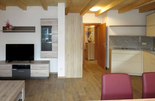 Uderns Apartment | Apartment Nina by Interhome