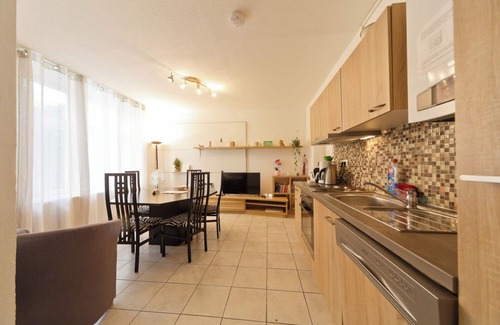 Funfhaus Apartment | Apartment No. 02 in Vienna near Schönbrunn/Westbahnhof | Keyless Check-In
