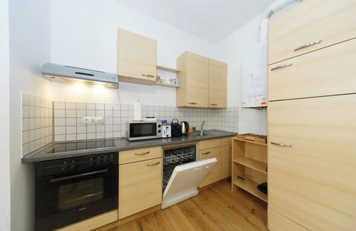 Funfhaus Apartment | Apartment No. 03 in Vienna near Schönbrunn/Westbahnhof | Keyless Check-In