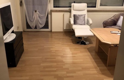 Eberhardshof Cabin | Apartment Nuremberg city at Maximilianstrasse U1 direct connections.