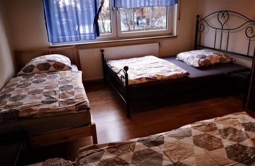 Eberhardshof Cabin | Apartment Nuremberg city at Maximilianstrasse U1 direct connections.