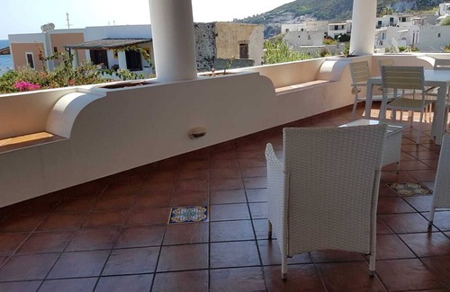 Acquacalda Apartment | Apartment of Daniela Saltalamacchia 1P-CIN IT083041C24ZRAKMB6
