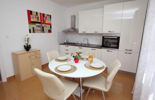 Vranjic Apartment | Apartment Oliva