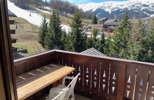 Meribel Village Apartment | Apartment on skis - south exposed with terrace, mountain view - pool & sauna
