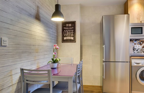 Barrio de Jesus Apartment | Apartment only 5 minutes from Basilica del Pilar with option of garage.