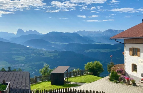 Villandro Apartment | Apartment 'Panorama' with Mountain View, Shared Garden and Wi-Fi