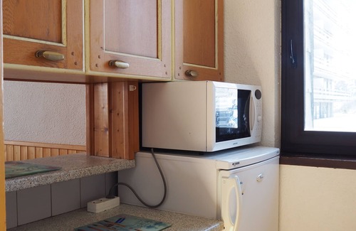 Les Menuires Apartment | Apartment PECLET R01- 4-5 people - Les 3 Vallées - resort center
