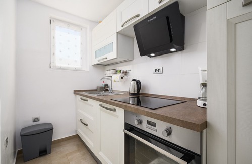 City Center Apartment | Apartment Peschiera with balcony in Porec