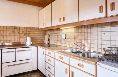 Fie allo Sciliar Apartment | Apartment “Peterbühl” in Scenic Landscape with Mountain View, Balcony & Garden