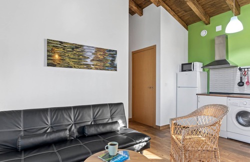 Santianes de Ola Apartment | Apartment 'Picos' with Mountain View, Shared Garden and Wi-Fi