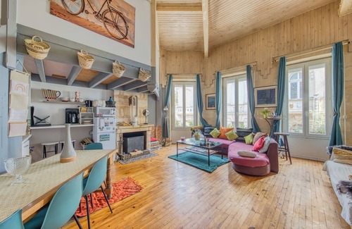 Capucins - Victoire Apartment | Apartment 'Plein Centre Duplex' with Wi-Fi