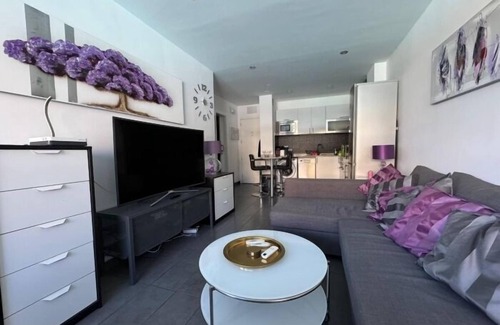 Playa del Ingles Apartment | Apartment pool view near Yumbo