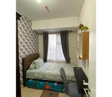 Kesawan Apartment | Apartment Pool View-Direct Access Deli Park Mall-5th Floor-Min 2N