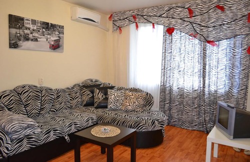 Leninskiy rayon Apartment | Apartment Posutočno