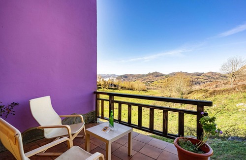 Santianes de Ola Apartment | Apartment 'Prao' with Mountain View, Private Terrace and Wi-Fi