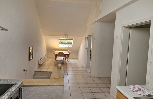 Wolfsanger Apartment | Apartment-Private Bathroom-Courtyard view-Apartment für 4 Personen