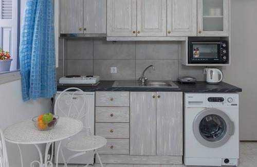 Astypalaia Apartment | Apartment "Provenzo Pounentis" close to the Beach with Wi-Fi