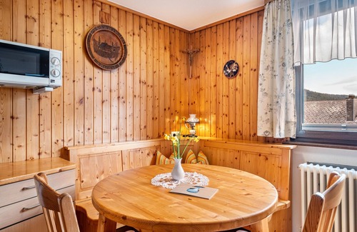 Waldau Apartment | Apartment 'Rathäusle Ii' with Shared Terrace, Shared Garden and Wi-Fi