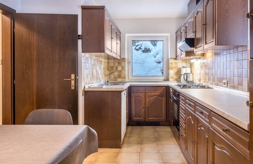 Carezza Apartment | Apartment Regenbogen with Mountain View, Shared Sauna Balcony & Wi-Fi