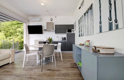 Frader Apartment | Apartment "Residence La Mignon Terrazza" with Lake View, Air Conditioning & Terrace