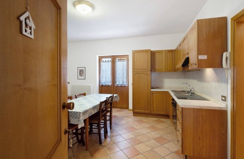 Caviola Apartment | Apartment 'Residence Malibu Appartamento 4' with Mountain View and Wi-Fi