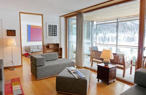 Celerina-Schlarigna Apartment | Apartment Residenz Cresta Kulm B26 by Interhome