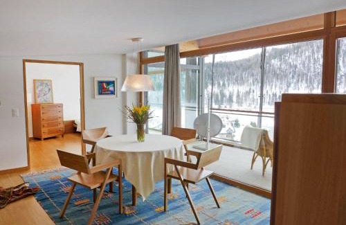 Celerina-Schlarigna Apartment | Apartment Residenz Cresta Kulm B26 by Interhome
