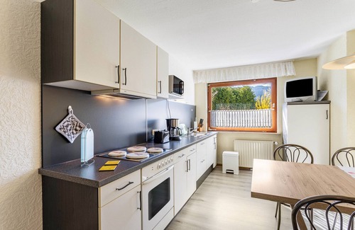 Saalhausen Apartment | Apartment 'Riedel Fronz' with Mountain View, Private Terrace and Wi-Fi