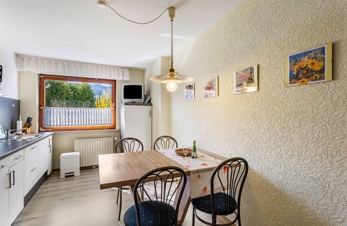 Saalhausen Apartment | Apartment 'Riedel Fronz' with Mountain View, Private Terrace and Wi-Fi