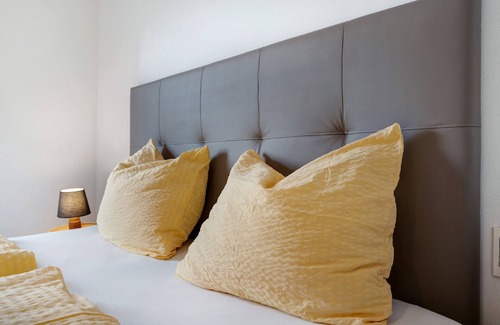 Anterivo Apartment | Apartment 'Roessl 202' with Mountain View, Shared Garden, Wellness Centre and Wi-Fi