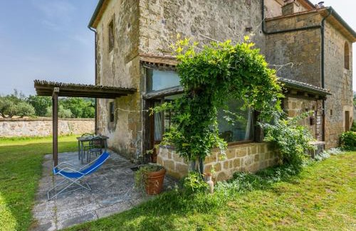 Sorano Apartment | Apartment Rosmarino by Interhome