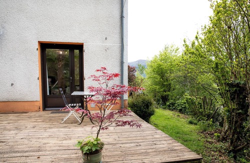 Bagneres-de-Bigorre Apartment | Apartment 'Studio avec Jardin à Bagneres' with Mountain View, Private Terrace and Wi-Fi