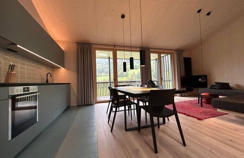 Untertschern Apartment | Apartment S4 Upper floor apartment (Swifter) - The gray sheep